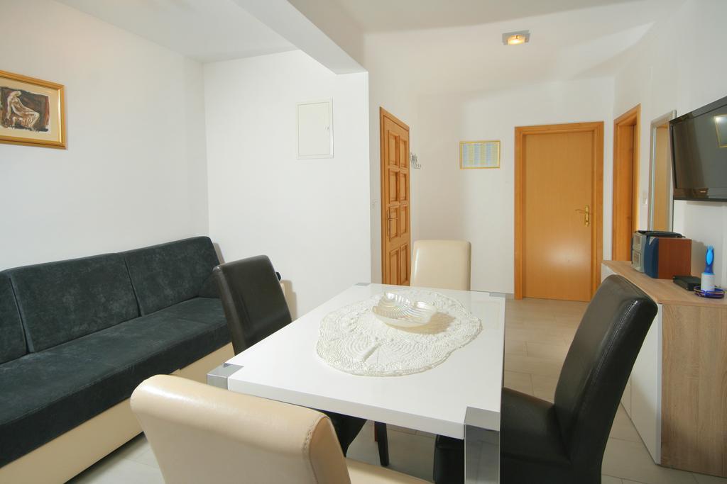 Apartmani Mane Trogir Exterior photo