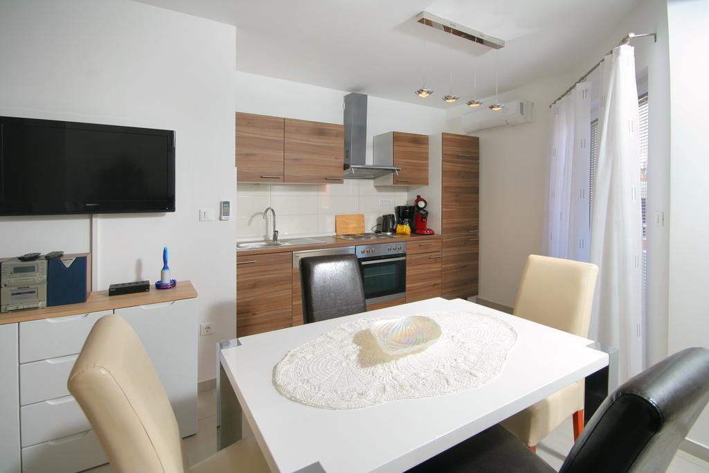 Apartmani Mane Trogir Exterior photo